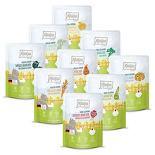 Load image into Gallery viewer, MJAMJAM Cat Wet Food Pouch - Chicks &amp; Friends
