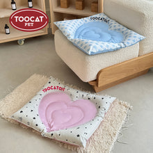 Load image into Gallery viewer, TOOCAT Pet Cooling Pad Heart Mat - Pink/Blue
