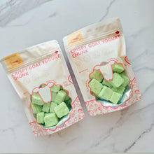Load image into Gallery viewer, LOOPY PAWS Freeze-Dried Crispy Goat Yogurt - Veggie &amp; Apple
