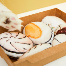 Load image into Gallery viewer, VETRESKA Dim Sum Platter Catnip Toy Set
