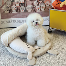 Load image into Gallery viewer, TAAFFE Hug Me Snuggle Classic - Oatmeal
